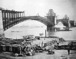 Die Eads Bridge im Bau um 1874