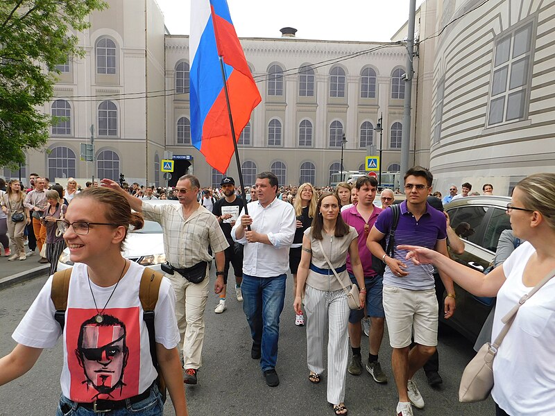 Начало движения по Боброву переулку