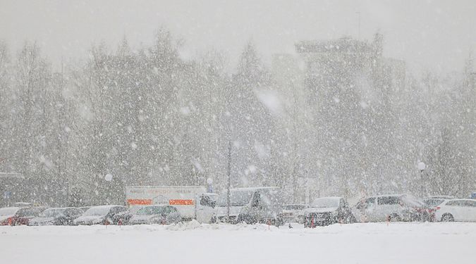 Snowfall in city (Finland)