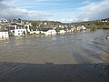 Les inondations du 7 février 2014 à Châteaulin (l'Aulne en crue déborde largement, l'eau recouvrant les quais et inondant le rez-de-chaussée des maisons riveraines) 4