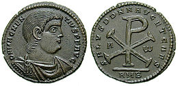 Double Centenionalis Magnentius. Pièce en argent arborant le visage de l'empereur Constance II sur la face et ses lettres sur le pile