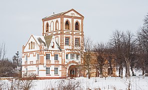 Tsybuliv Ministry School - Central entrance - facade