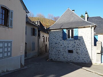 Une ruelle de Sainte-Colome.