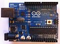 Arduino Uno co porto USB e microcontrolador ATmega 328