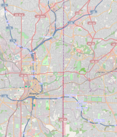 Mapa konturowa Atlanty, blisko centrum na prawo u góry znajduje się punkt z opisem „Centers for Disease Control and Prevention”