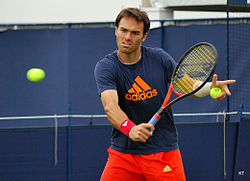 Ross Hutchins (12. června 2012)