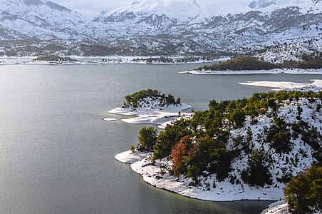 Damm von Erraguene unter dem Schnee, in der Wilaya von Jijel. Foto: Mokhtar alioueche