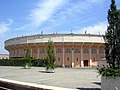 Arènes du Plumaçon (1889), labellisées « Patrimoine du XXe siècle » en 2007.