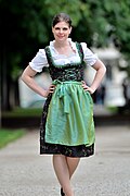 Korte dirndl