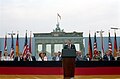 Ronald Reagan speaking in front of the Berliner Mauer on 1987-06-12