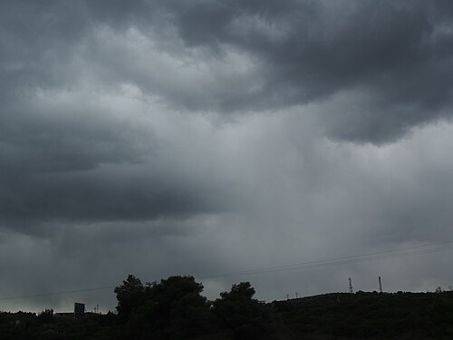 Precipitations from a nimbus cloud