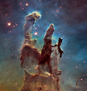 #6: Pilastri della creazione nella nebulosa Aquila ripresi dal Telescopio spaziale Hubble. – Attribuzione: NASA, ESA, and the Hubble Heritage Team (STScI/AURA) (public domain)