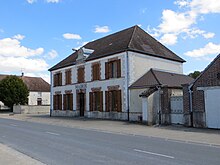 Vouarces - Mairie.jpg