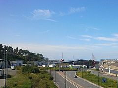 Vista da zona industrial de Capécure