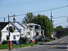 Principale street in Saint-Flavien.