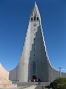 Hallgrímskirkja in Reykjavík (by Guðjón Samúelsson, 1945–1986)