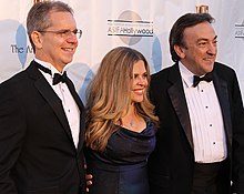 Chris Buck, Jennifer Leee et Peter Del Vecho (de gauche à droite) pris en photo aux Annie Awards.