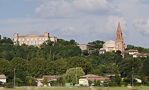 Castelnau-d'Estrétefonds, Haute-Garonne, France. View to the North East.