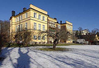 Fasad mot gården.