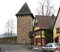 Rekonstruierter Mauerturm an der Stadtmauer