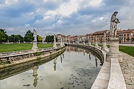 Padova'da "Prato della Valle" Meydani