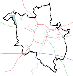 Mapa konturowa Poznania, po prawej znajduje się punkt z opisem „Wiadukt Antoninekim. Orląt Lwowskich”