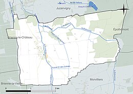 Carte en couleur présentant le réseau hydrographique de la commune