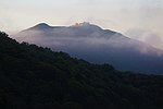 白雲台から眺めた夕焼けの金北山