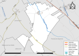 Carte en couleur présentant le réseau hydrographique de la commune