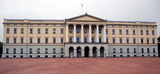 The royal castle in Oslo, Norway from the front.