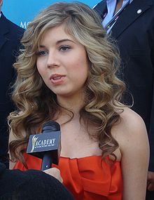 McCurdy noong Abril 2010