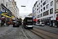 Ein Triebwagen der 2016 eröffneten Linie 4 nach Traun in der Landstraße