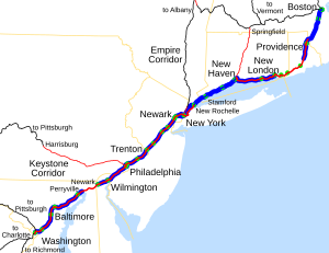 図中の赤線はアムトラックの所有、青線は通勤鉄道会社も運行する区間。