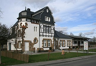 Voormalig stationsgebouw