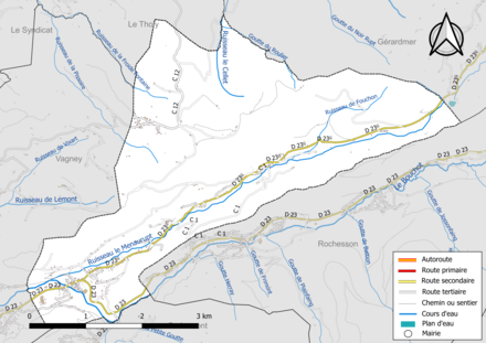 Carte en couleur présentant le réseau hydrographique de la commune