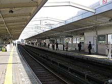 Nagoya-subway-H22-Fujigaoka-station-platform-20100317.jpg