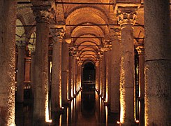 Réservoir souterrain de la basilique de Constantinople.