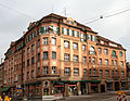 image=https://commons.wikimedia.org/wiki/File:Gleichmannstr1_M%C3%BCnchen.jpg