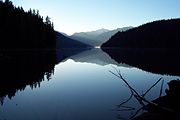 Den Cheakamus Lake