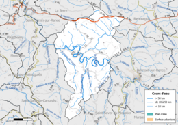 Carte en couleur présentant le réseau hydrographique de la commune