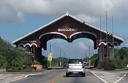 Portal na entrada da ilha