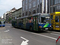 239-es busz az Astoriánál