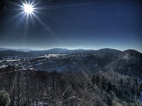 Vue de La Chaux-du-Dombief depuis le pic de l'Aigle