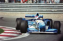 Johnny Herbert in een Benetton B195 tijdens de Grote prijs van Canada in 1995