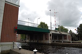 Koningin Julianabrug over de Oude-Rijn in Alpen aan den Rijn