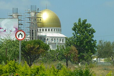 مسجد محمد الفاتح قيد الإنشاء عام 2010.