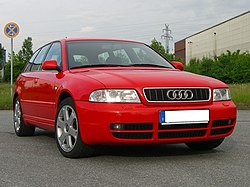 Audi S4 Avant (1999–2001)