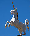 Das Hauszeichen der Einhorn-Apotheke, Am Sande 54 in Lüneburg.