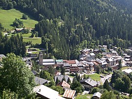 Flumet seen from the Forêt de Bisanne