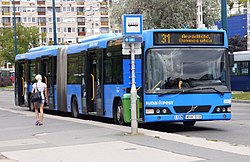 31-es busz az Örs vezér terén